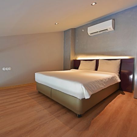 Mirage World Hotel İcmeler Εξωτερικό φωτογραφία