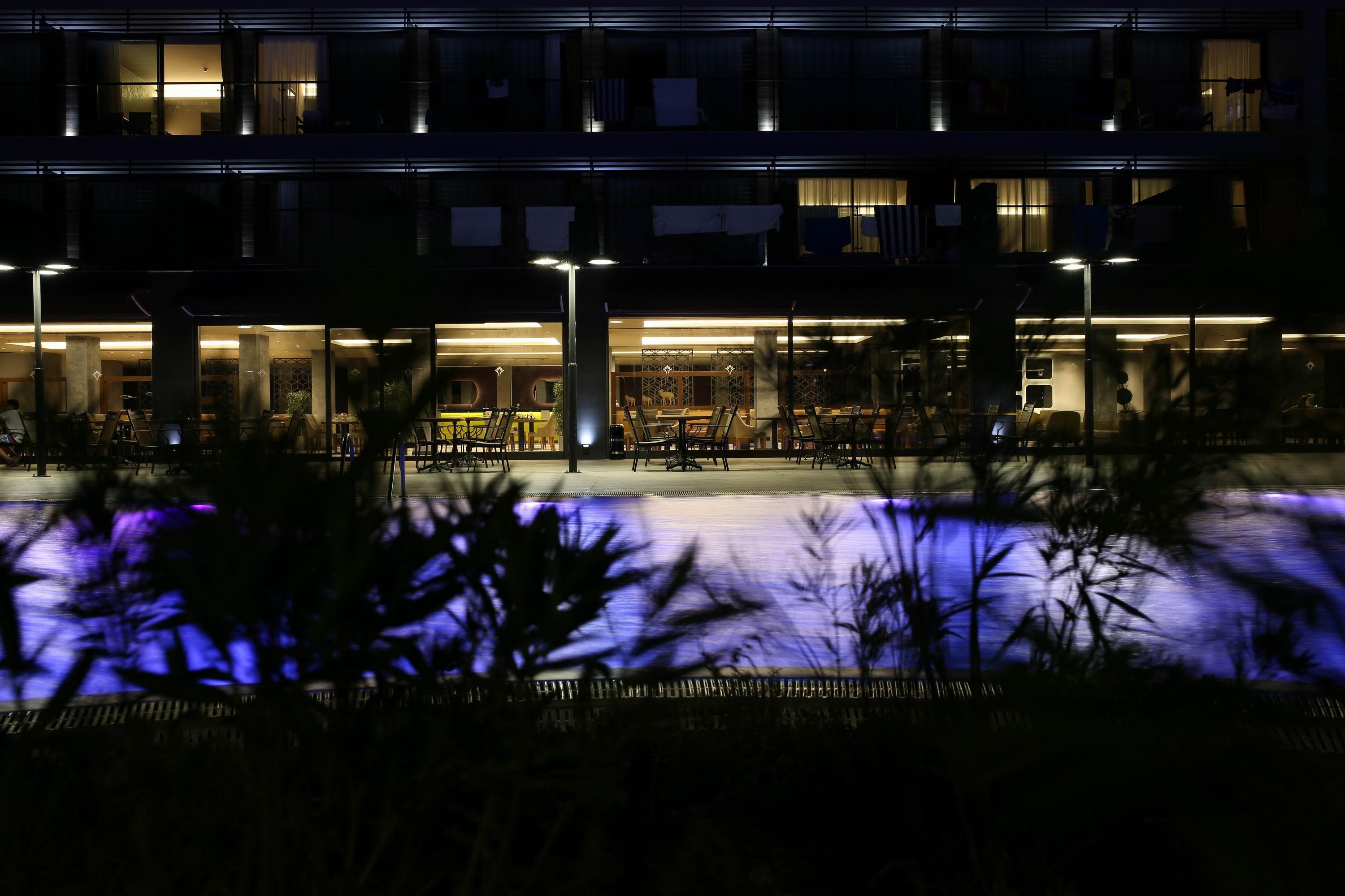 Mirage World Hotel İcmeler Εξωτερικό φωτογραφία