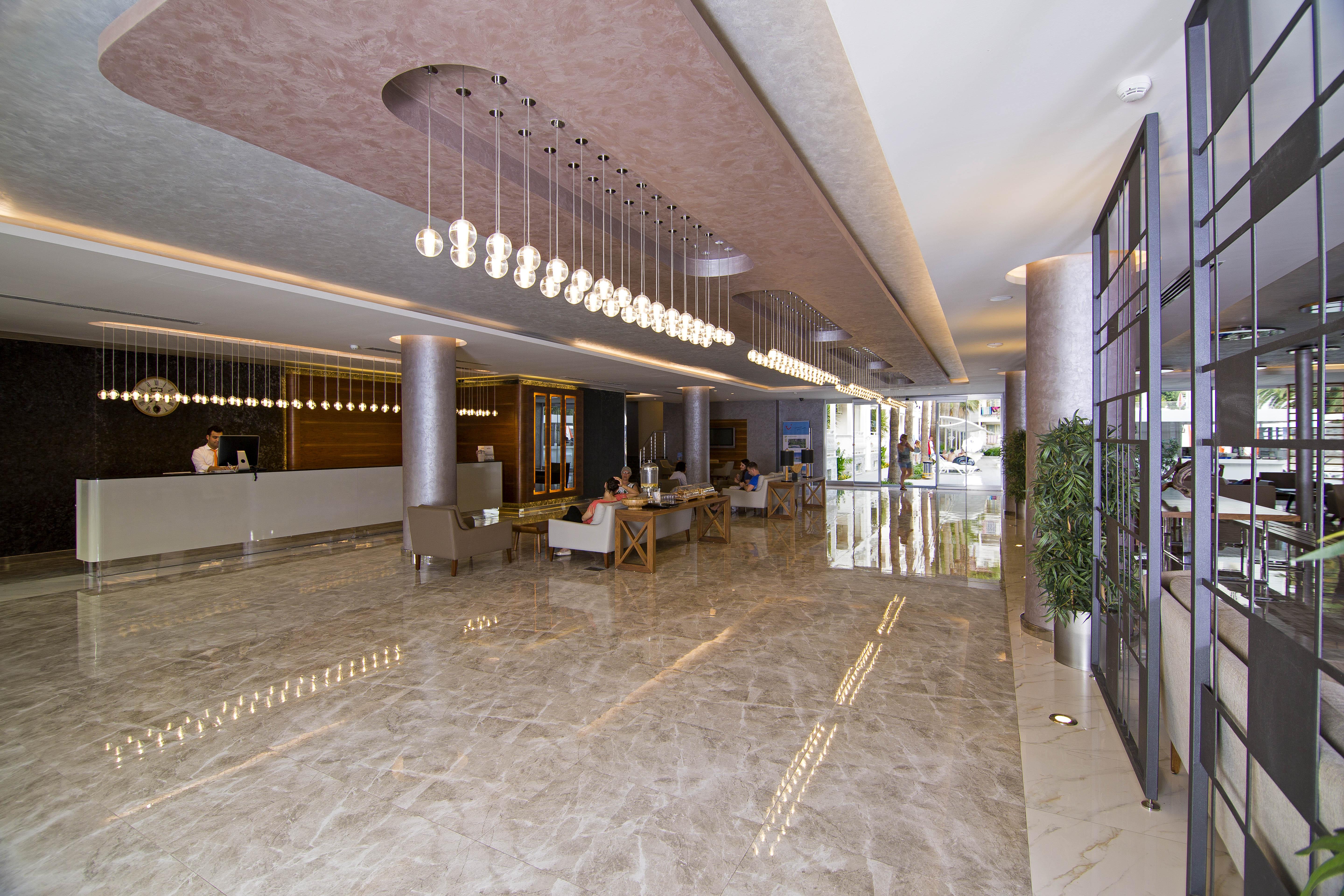 Mirage World Hotel İcmeler Εξωτερικό φωτογραφία