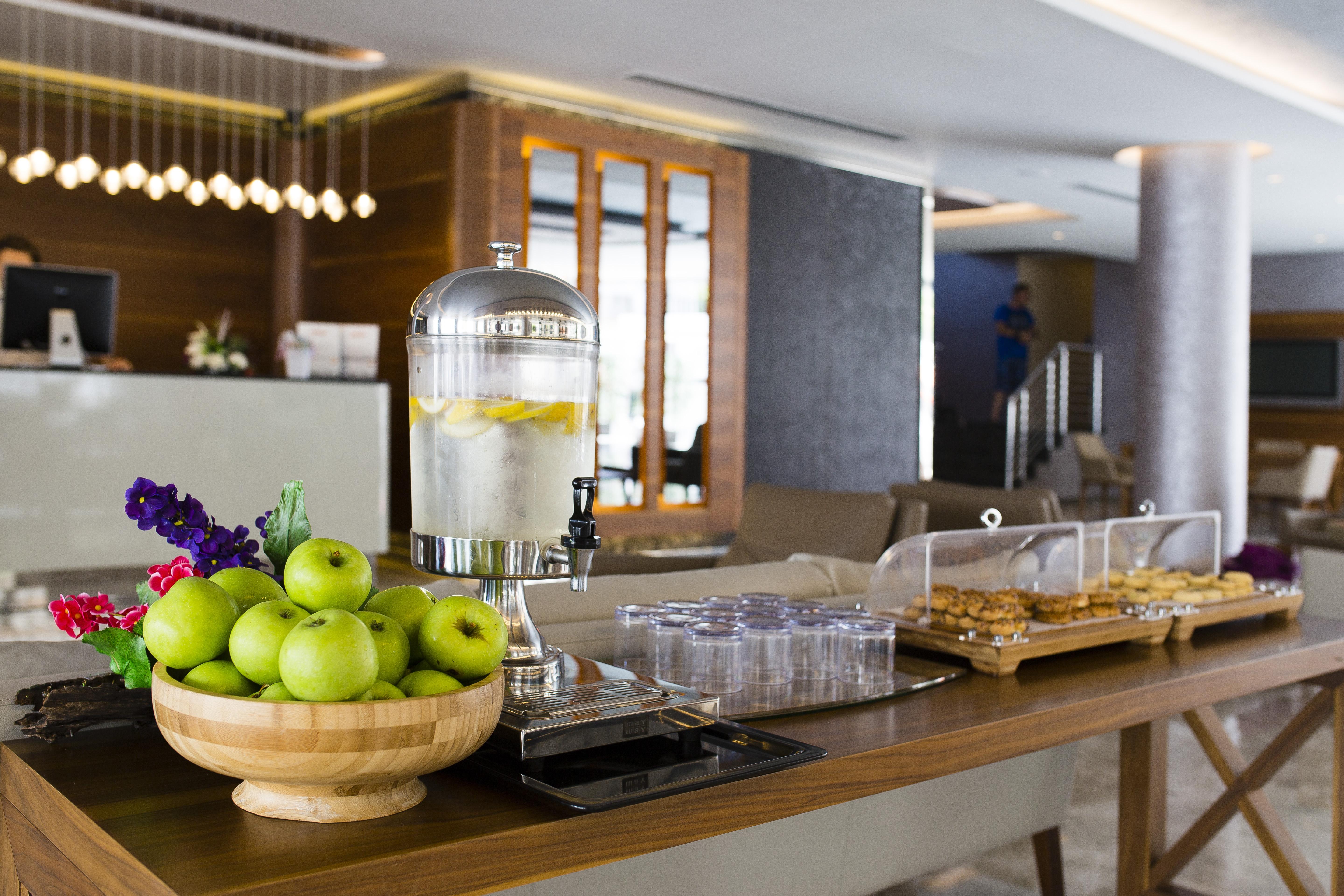 Mirage World Hotel İcmeler Εξωτερικό φωτογραφία