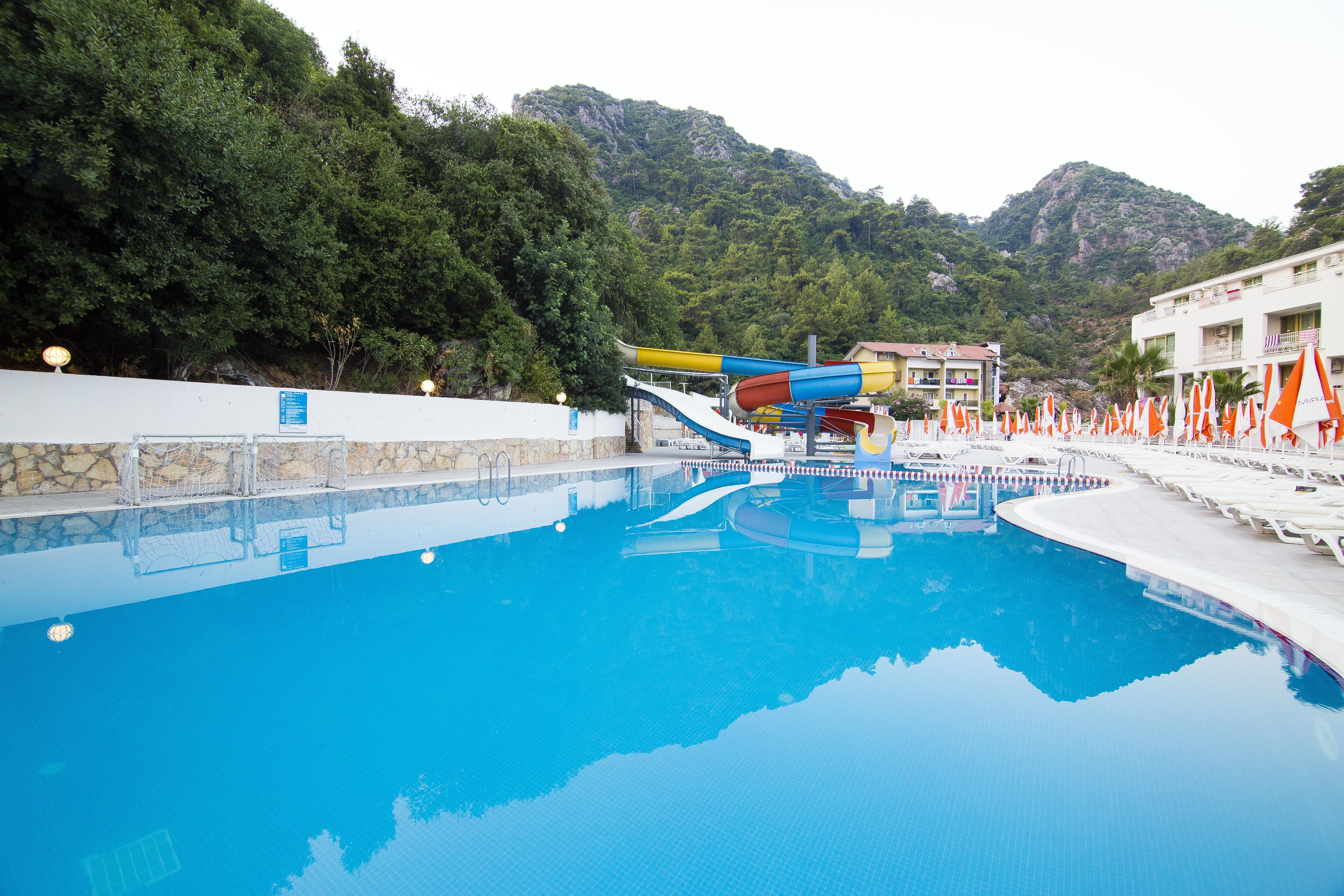 Mirage World Hotel İcmeler Εξωτερικό φωτογραφία