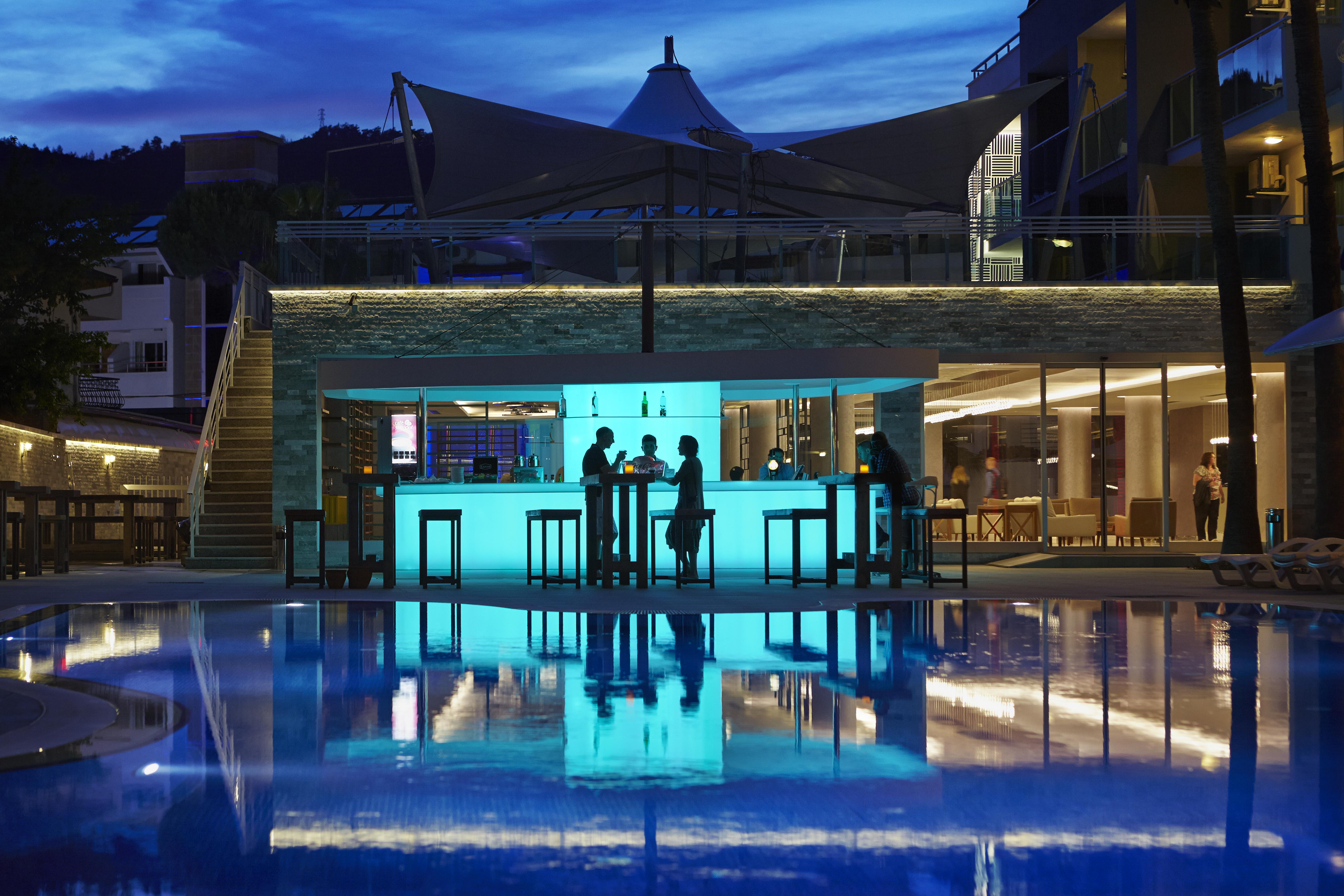 Mirage World Hotel İcmeler Εξωτερικό φωτογραφία